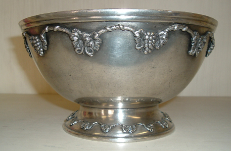 Vintage Pewter Bowl With Lid Grapes Vineyard Open Lace Edges Trinket Sugar Bowl 
