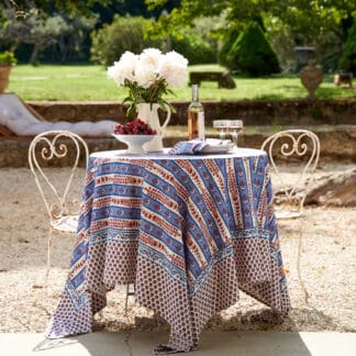 Table Cloths -