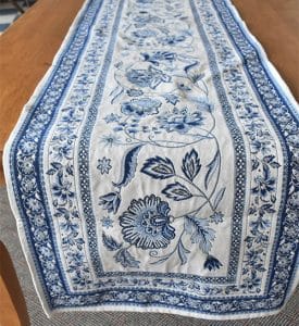 Table Runner - Dubarry blue - Jacquard