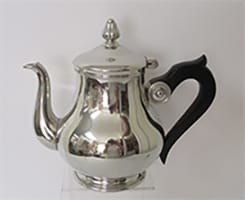 La Maison de L’Etain Pewter |Tea Pot - Shiny Finish La Maison de L’Etain Pewter |Tea Pot - Shiny Finish